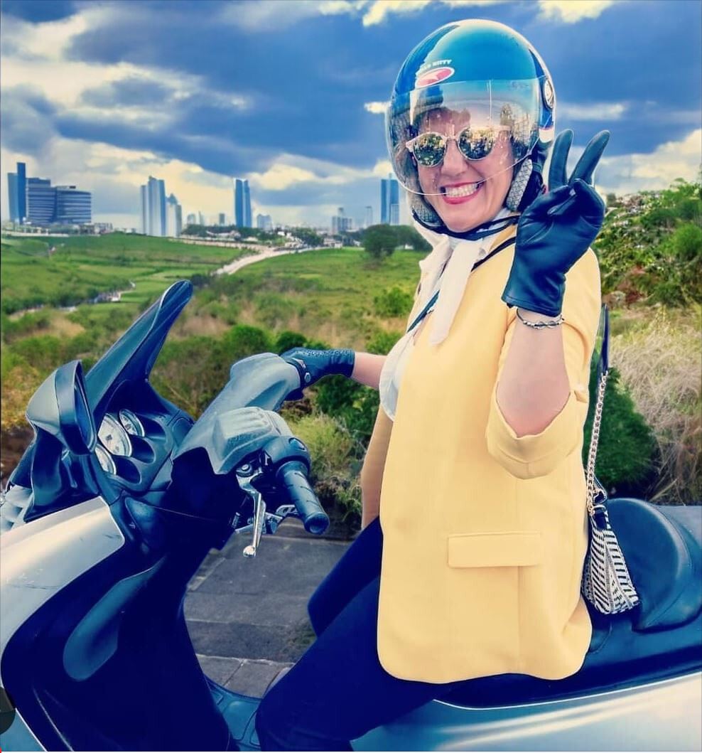 cris en moto